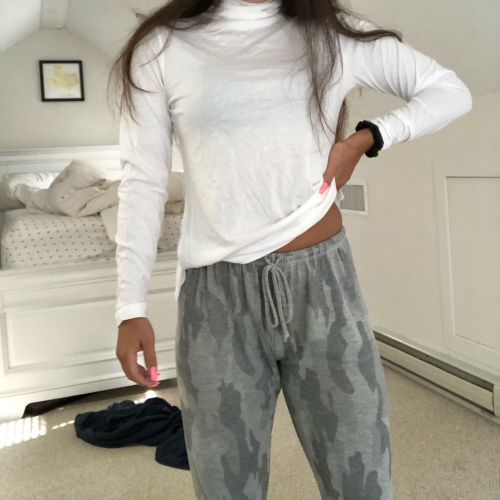 White turtle neck